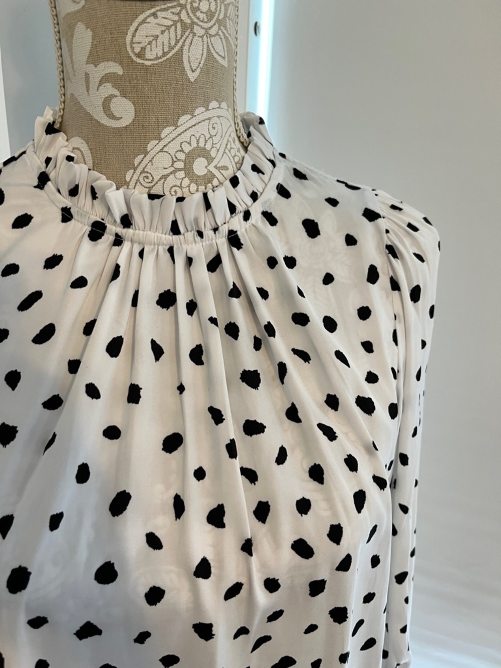 Size S Polka Dot High-Neck Blouse - White/Black Madison d’Amelie - Picture 3 of 10